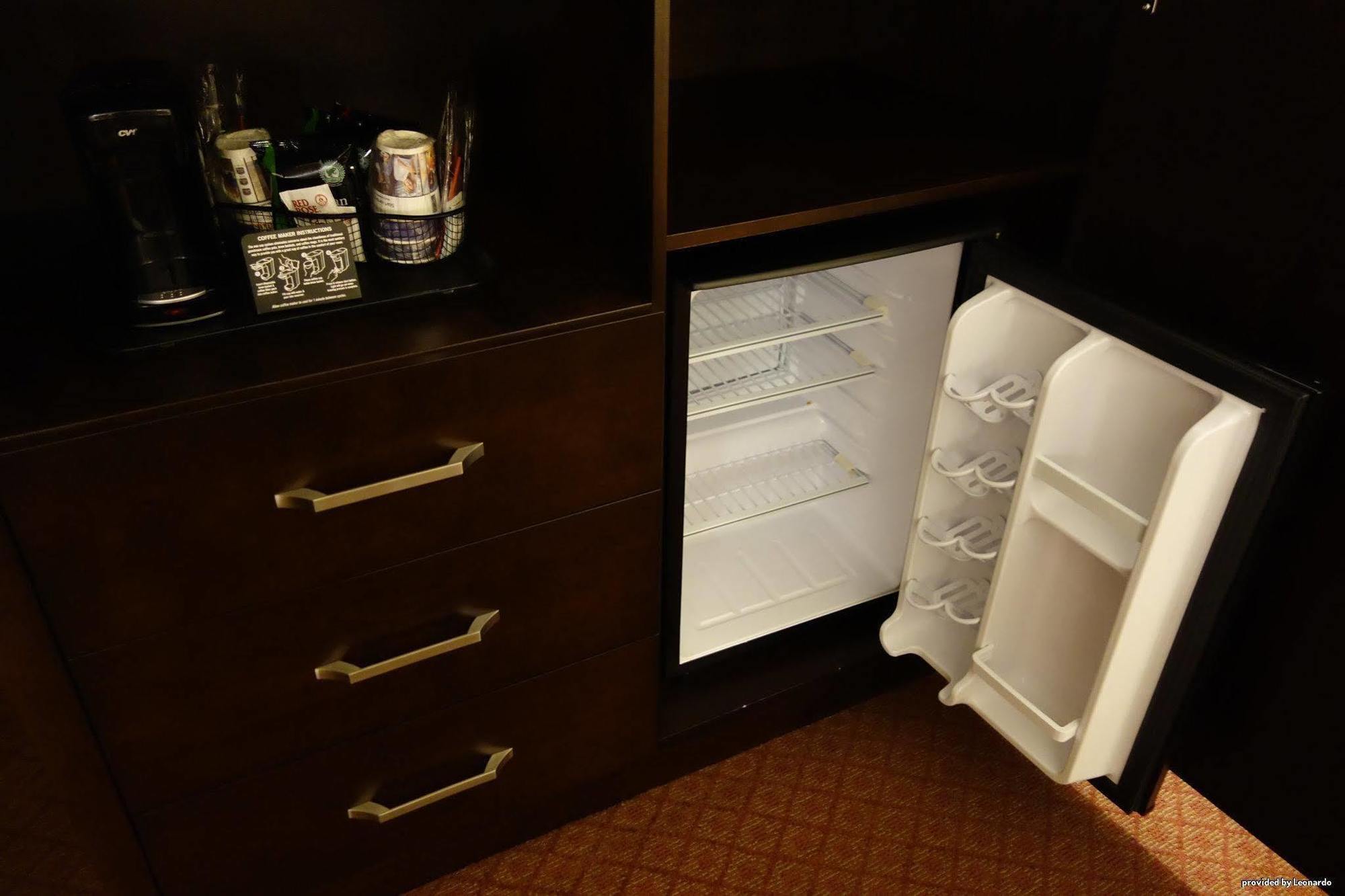 Best Western Plus Stoneridge Inn & Conference Centre London Ontario Экстерьер фото